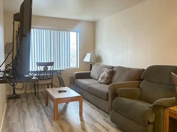 First Hill Apartments