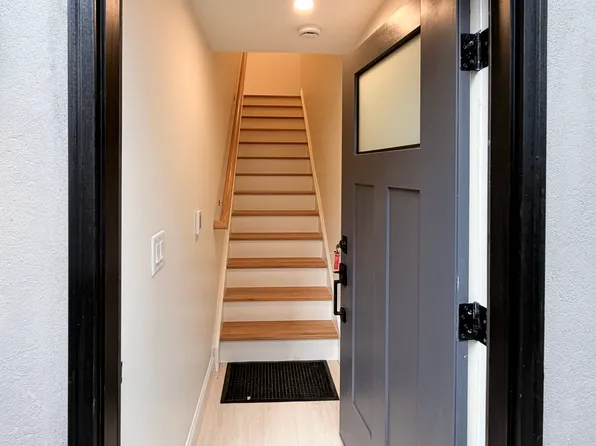 137 Morris St Floor 2, Jersey City, NJ 07302