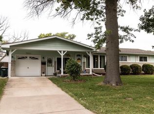 7651 Sunset Dr, Hazelwood, MO