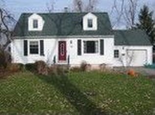 28 Willow Wood Park N, Amherst, NY 14226