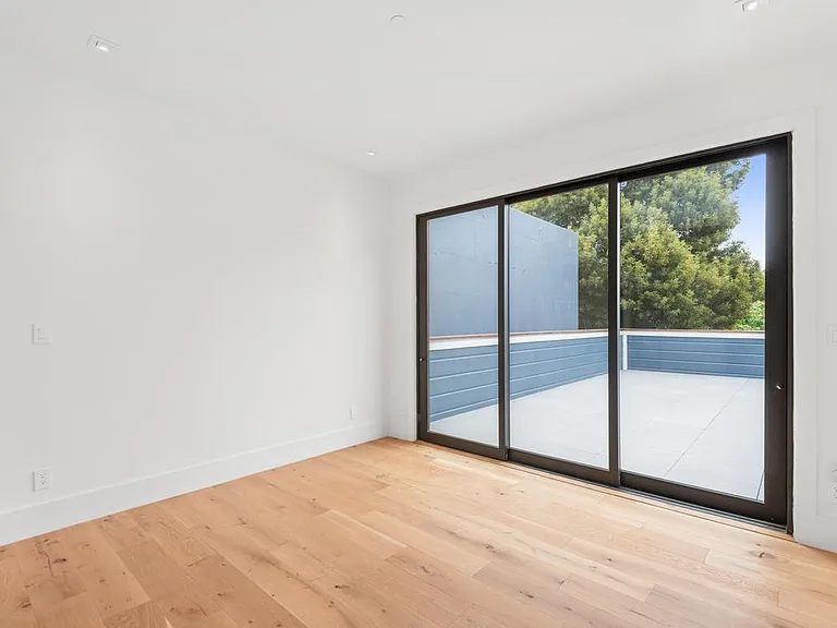 807 Treat Ave — Photo 13