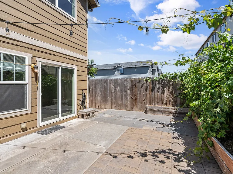 7834 Phaedra Ln — Photo 24