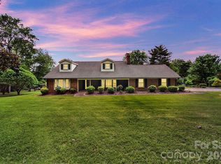 5913 Tom Query Rd, Charlotte, NC 28213