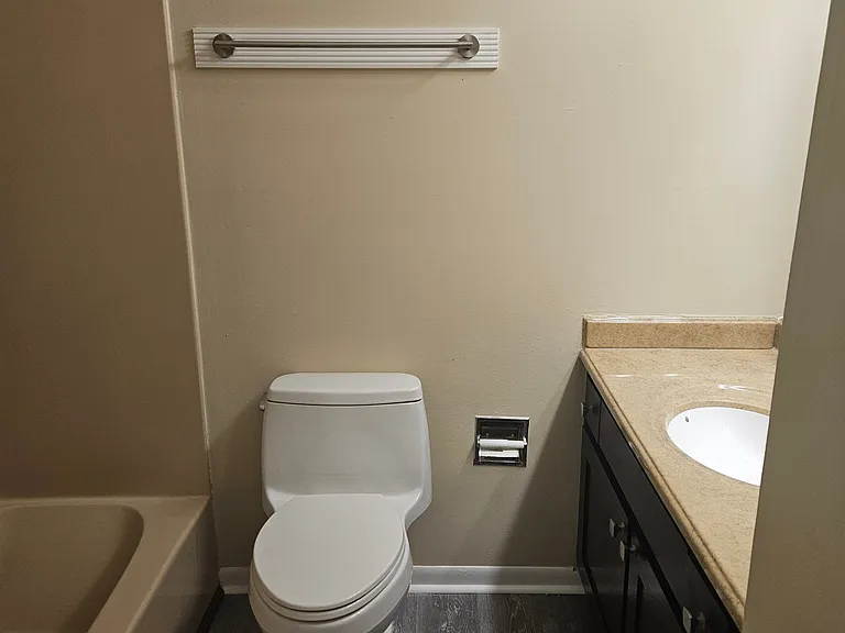 Jaymar Apartments — Photo 33