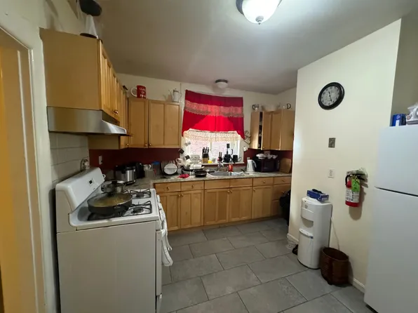 59 Lubec St, Boston, MA