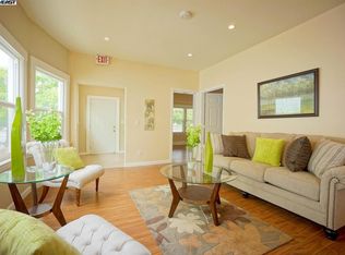 189 W Macarthur Blvd UNIT 2, Oakland, CA