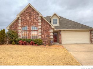 1844 S Lions Ave, Broken Arrow, OK 74012