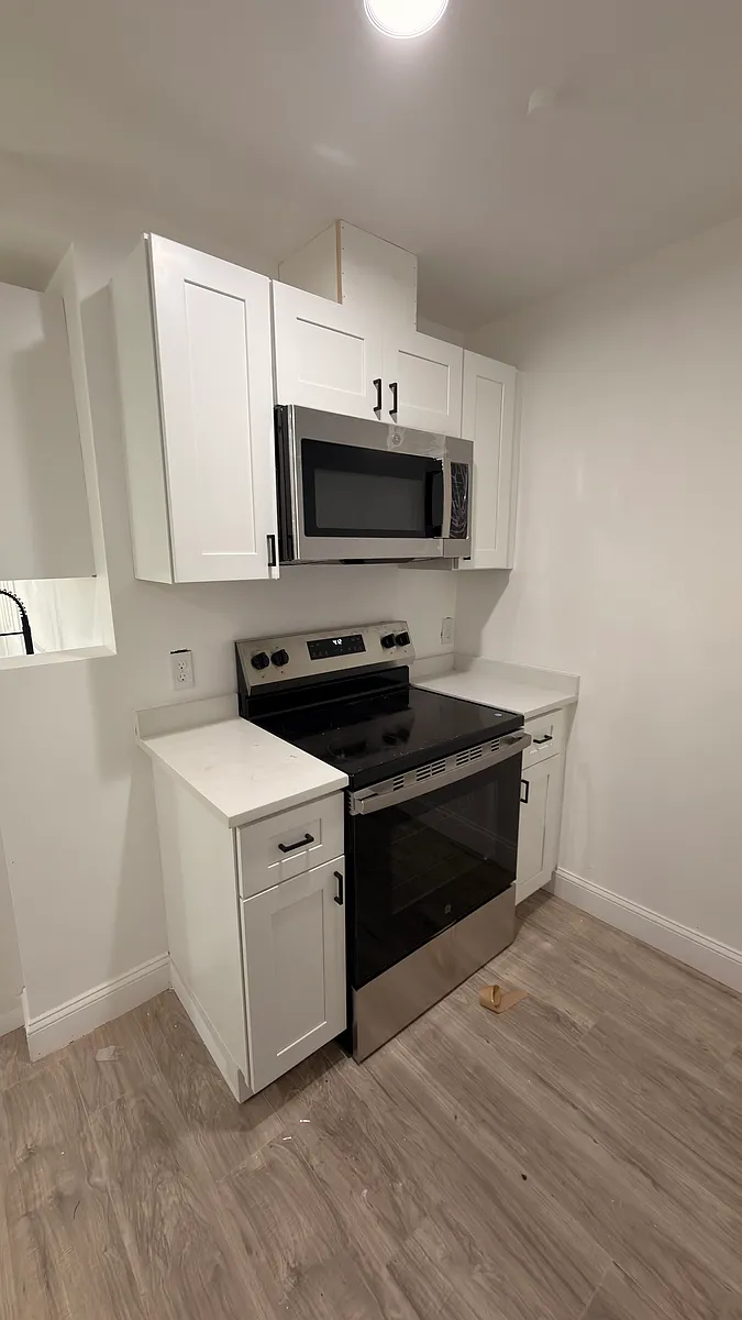 Building Photo - 32-32A Cooper St #1L