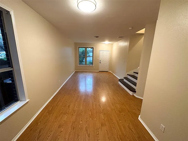 7515 Windrush Dr — Photo 25