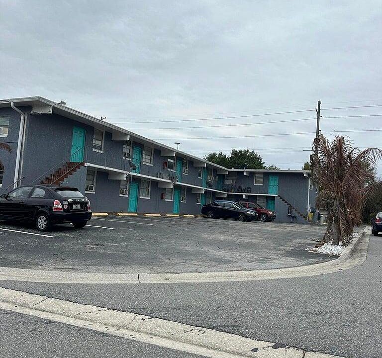 1st image of 240 Stone St #5