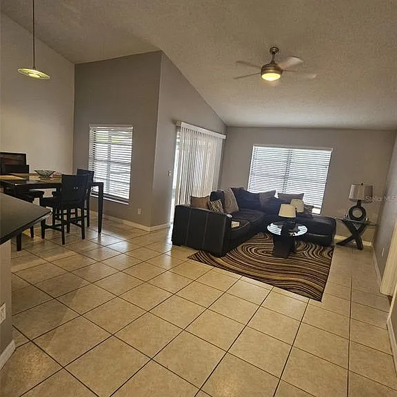 12718 Trowbridge Ln — Photo 2