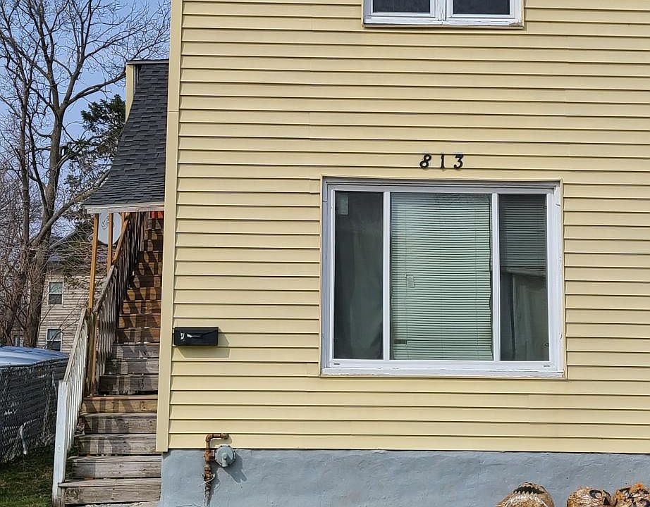 1st image of 813 Lake Michigan Dr NW #2