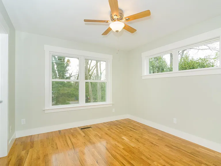 11 Hubbard Ave — Photo 18