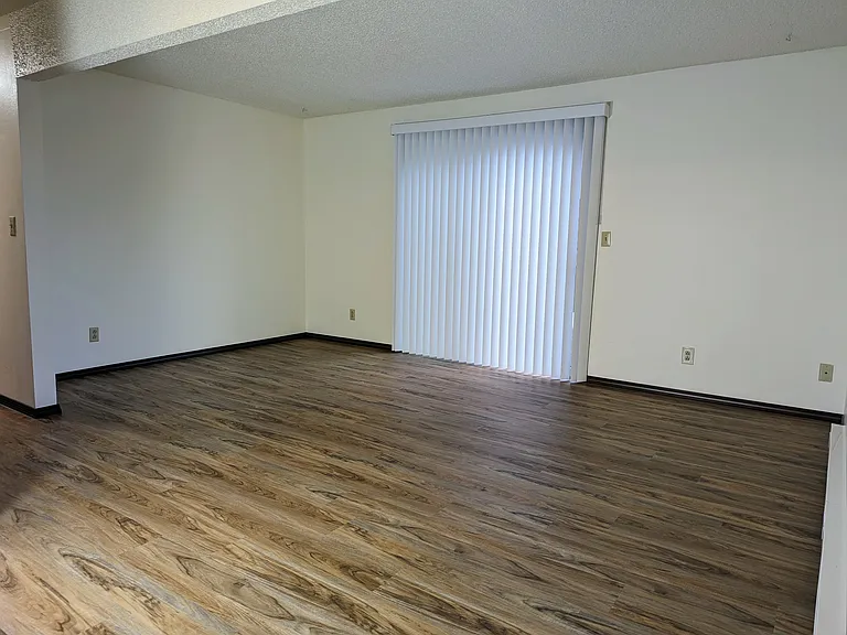 2229 Hawthorne St #A — Photo 2