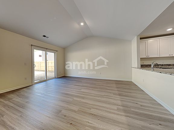 4th image of 1197 Dogwood Neck Dr
