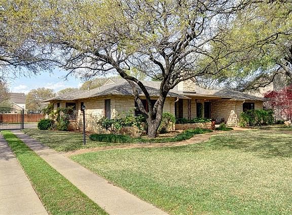 4th image of 3836 Winslow Dr