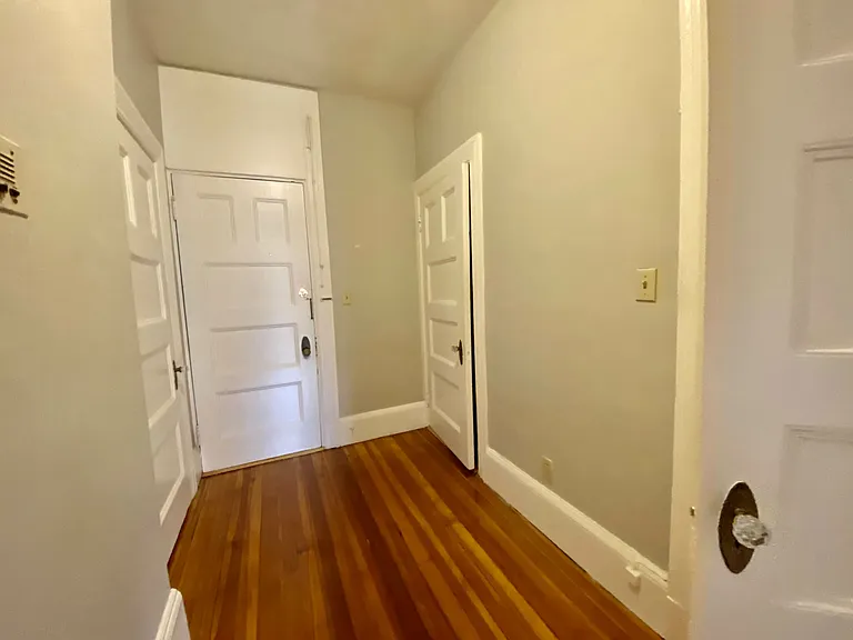 179 Harvard St #2 — Photo 5