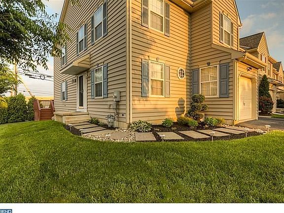 2nd image of 14 Brier Ave