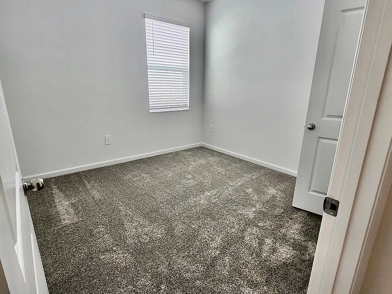 1430 Brentwood Dr — Photo 15