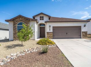 2933 Chance Rd, Las Cruces, NM 88012