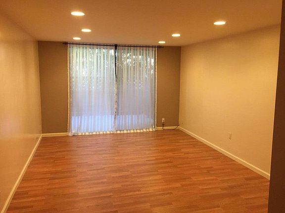 3rd image of 5139 Shelter Creek Ln