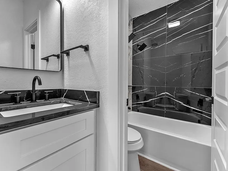 1505 W Woodlawn Ave #3 — Photo 18