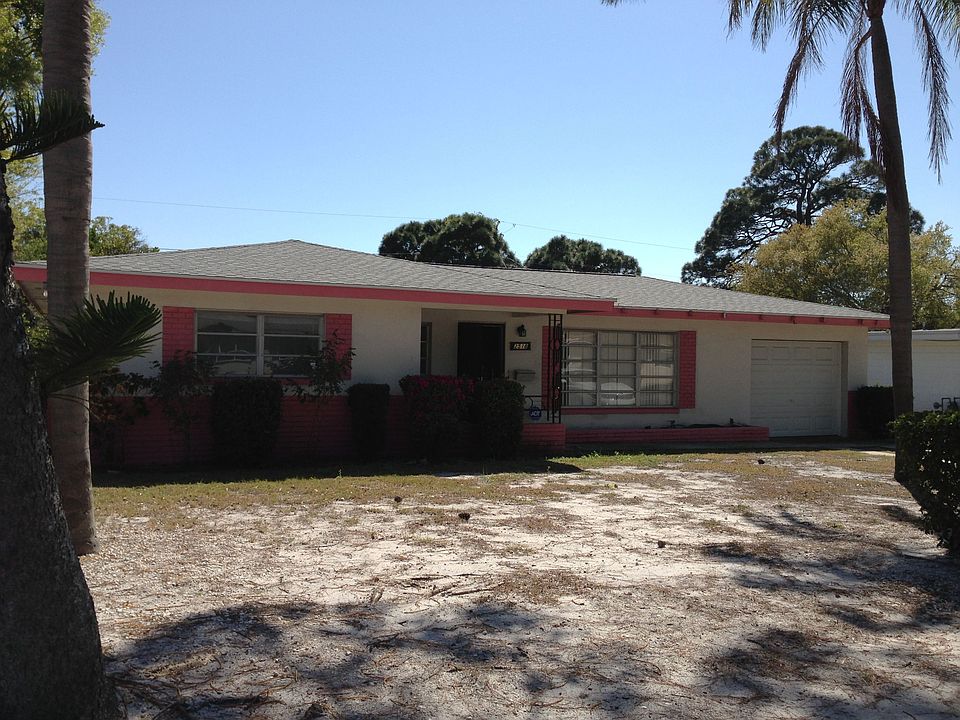 Welcome to 2518 68th Ave S!