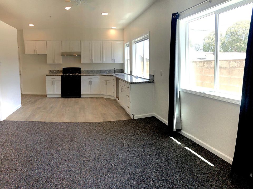 Kitchen/Living Room