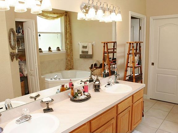 5th image of 23 Oakland Pointe Cir