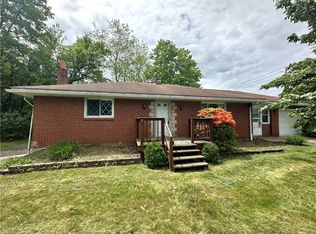 1158 Thermo Village Rd, New Stanton, PA 15672