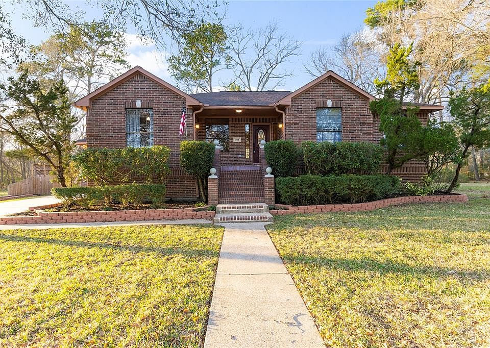 Welcome home to 506 Independence DR.