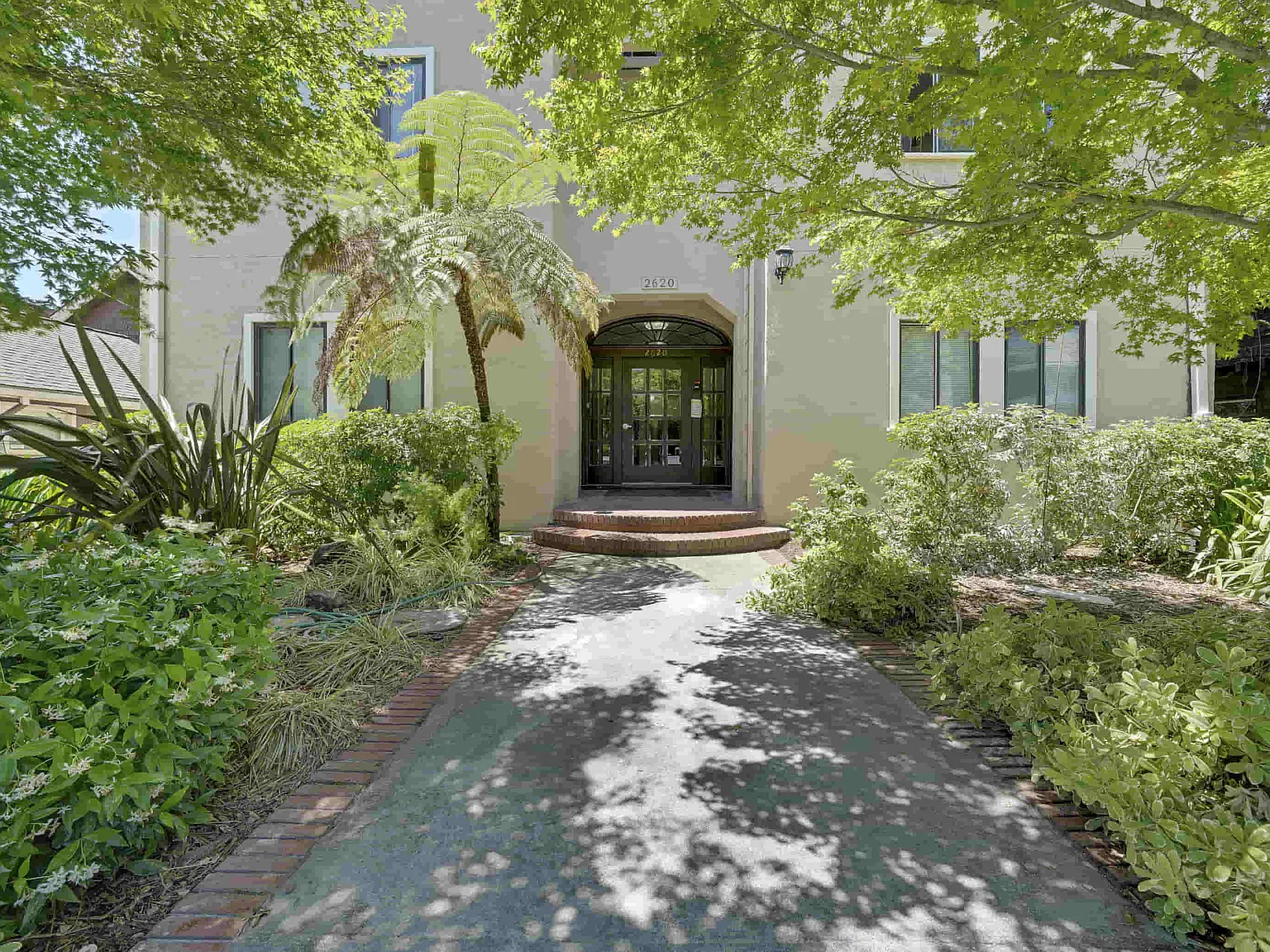 2620 Hillegass Ave. — Photo 2