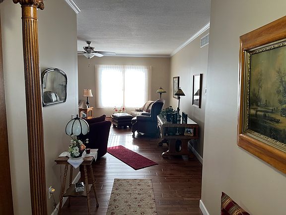 4th image of 304 E Brewington Ave