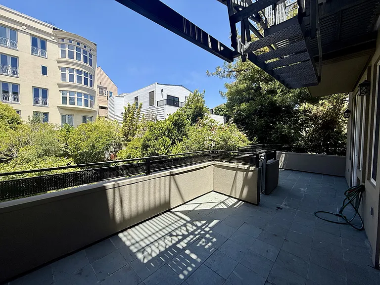 3316 California St #2 — Photo 28
