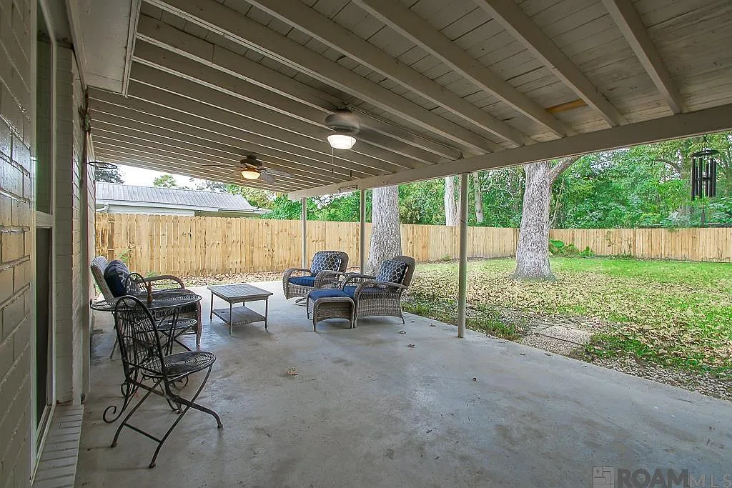 3 bed, 1644 sqft, $3,000 — Photo 3