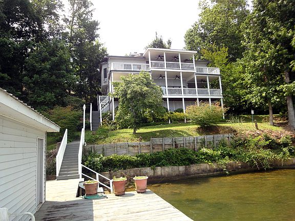 3600sf with double slip Boat