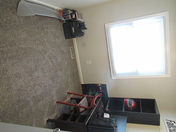 4th image of 2002 Woodcrest Dr