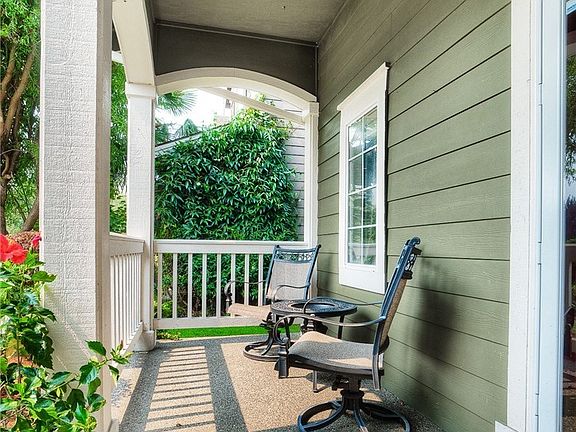 2nd image of 3133 Maplewood Cir NE