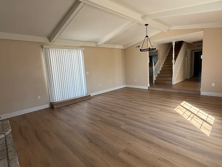 7477 Ullom Dr — Photo 10