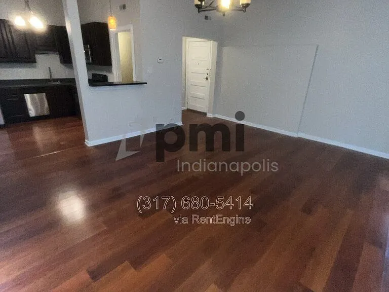 Indy Downtown Colonial Apartments — Photo 74