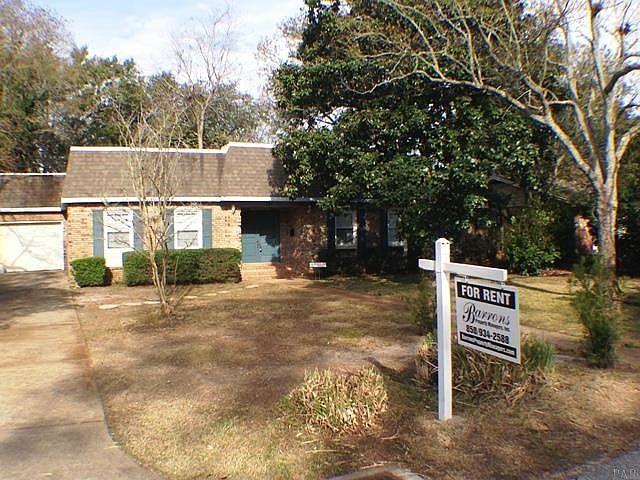 1st image of 301 Dolphin St