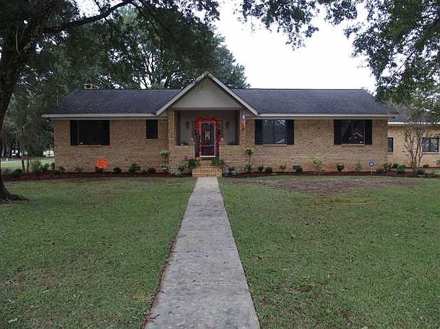 1st image of 8777 Camellia Cir N