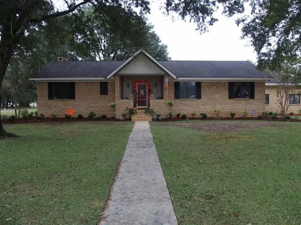 8777 Camellia Cir N, Semmes, AL 36575
