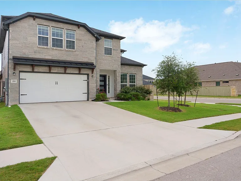 300 Hollister Dr — Photo 3