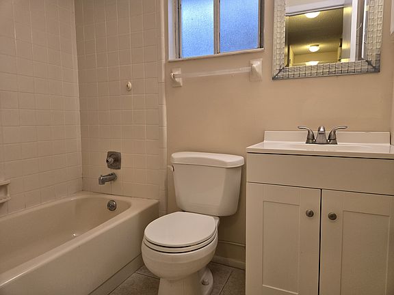 5th image of 12329 Eastcove Dr
