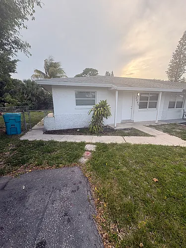 3045 Grove Rd Photo 1
