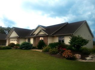 14685 Hand Rd, Fort Wayne, IN 46818