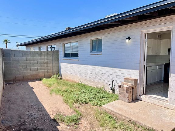 3rd image of 7036 N 76th Ave APT 1