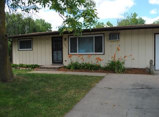 1009 Colonial Dr, Hudson, WI 54016