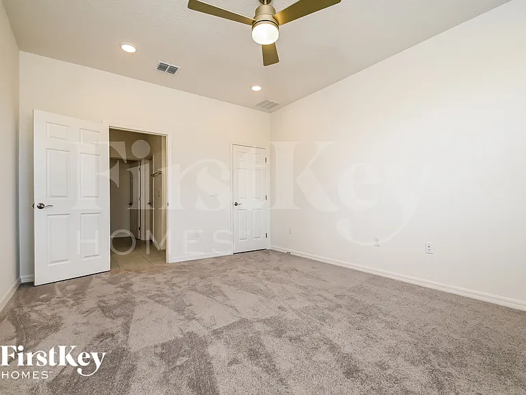 217 Windsor Reserve Dr — Photo 7